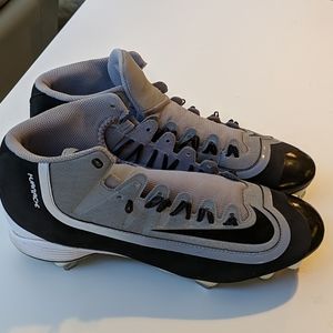 Used Nike Baseball Cleats